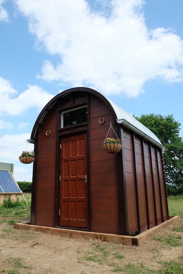 Get Away Hide Away Villa Dereham ภายนอก รูปภาพ