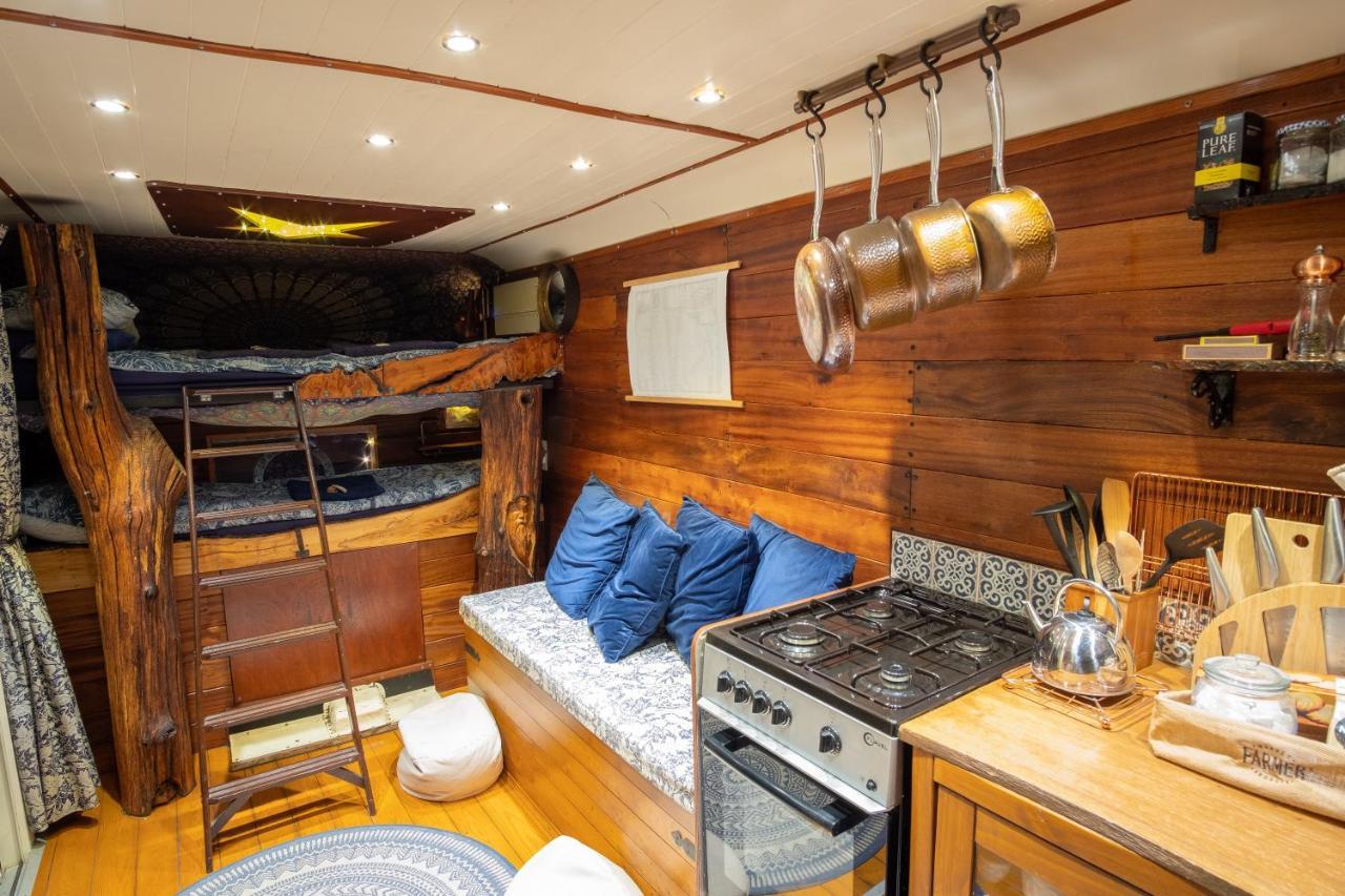 Get Away Hide Away Villa Dereham ภายนอก รูปภาพ