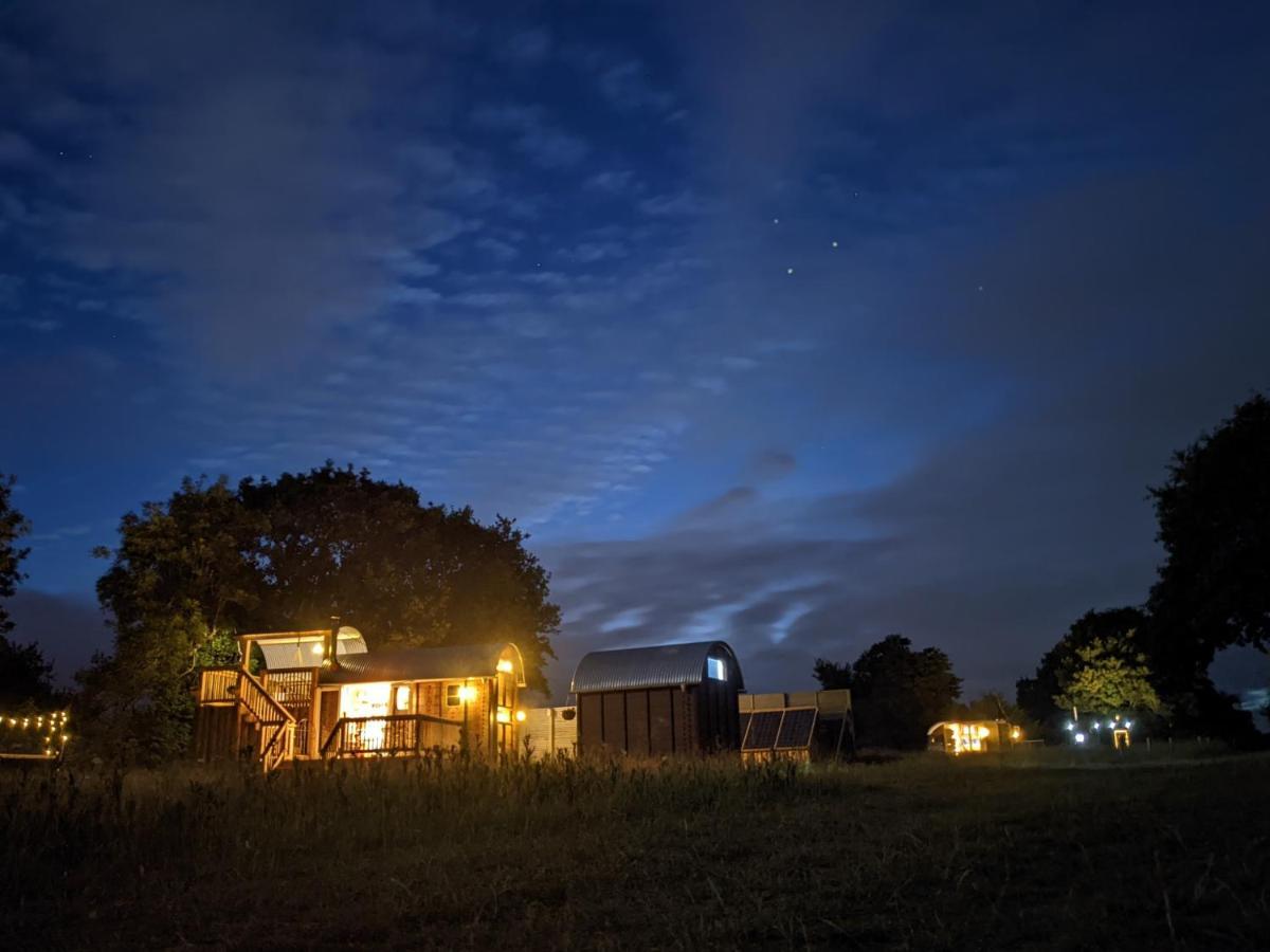 Get Away Hide Away Villa Dereham ภายนอก รูปภาพ